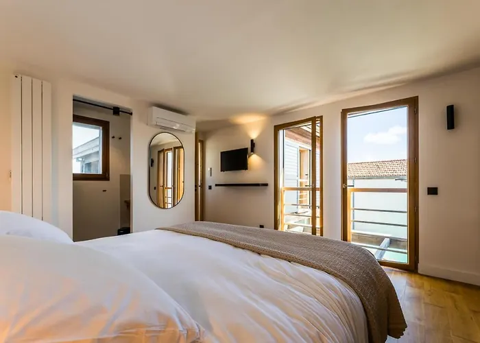 Kabane Keyweek Pool Sauna Downtown