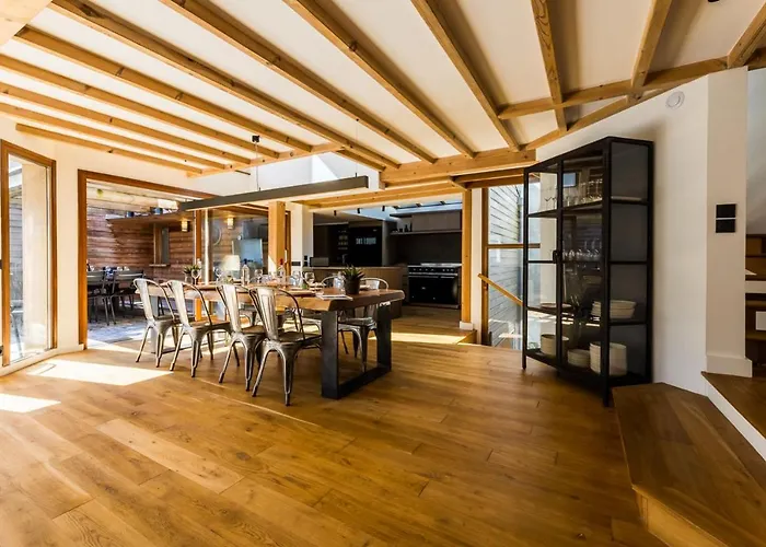 Kabane Keyweek Pool Sauna Downtown * 比亚里茨